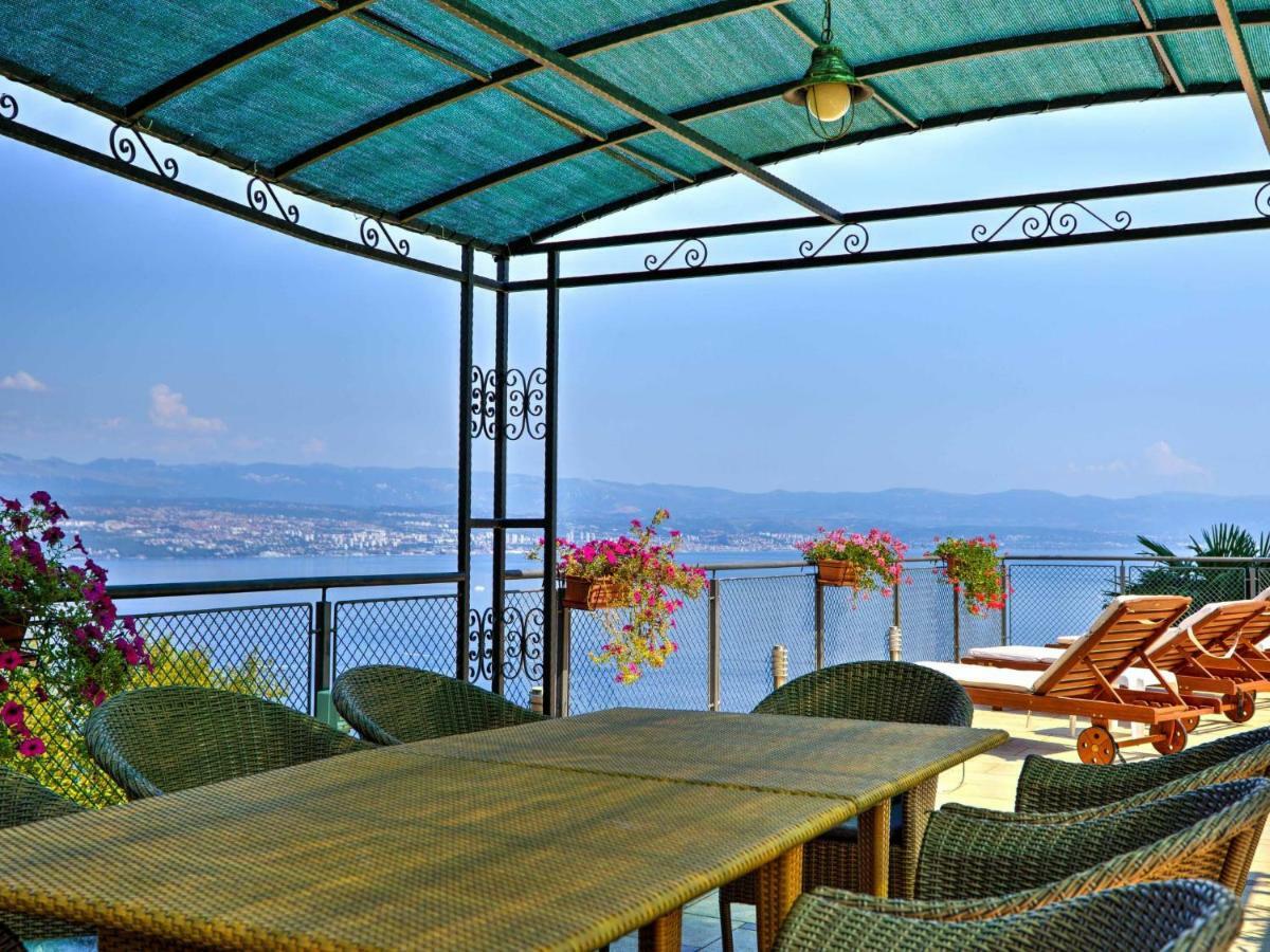 Apartment Laurus-2 By Interhome ลอฟราน ภายนอก รูปภาพ