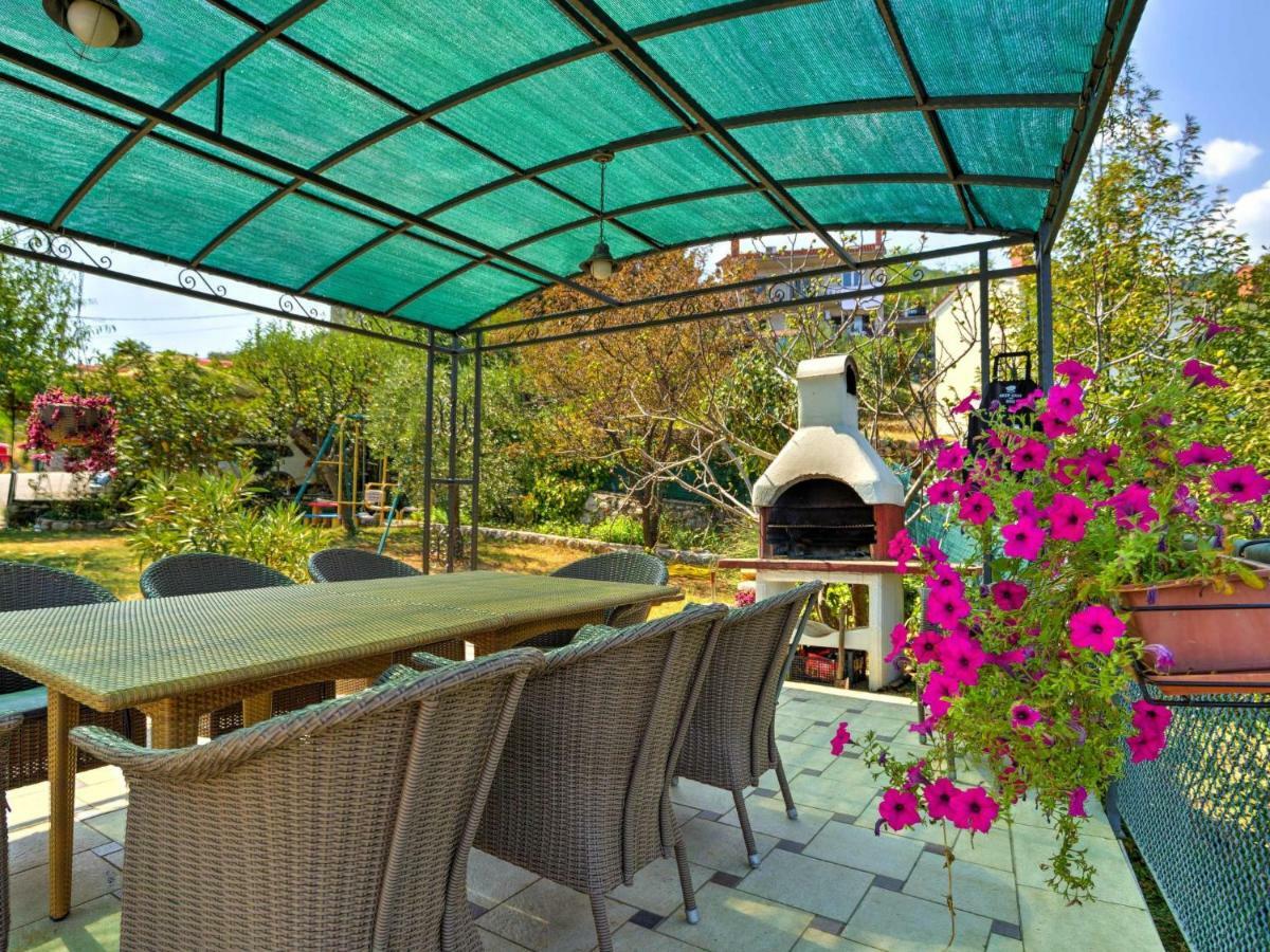Apartment Laurus-2 By Interhome ลอฟราน ภายนอก รูปภาพ